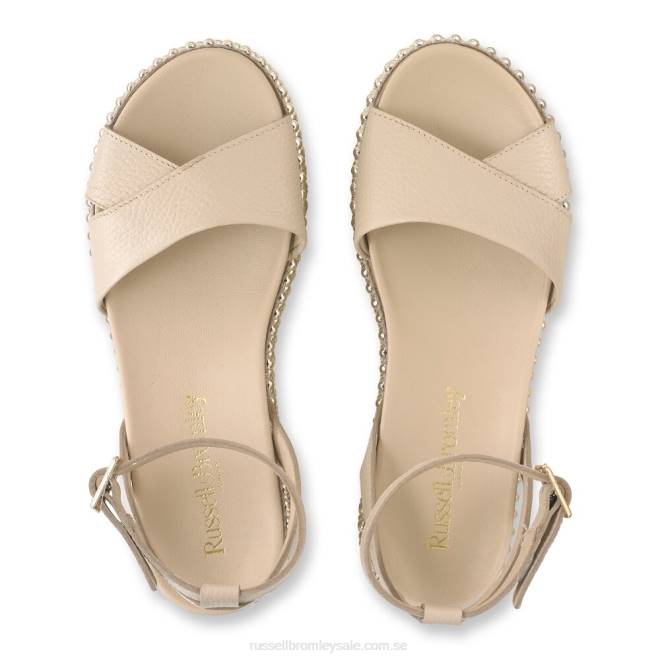kvinnor rodna Russell And Bromley sandal i platt form av guldgruva pärlor T4XZ375